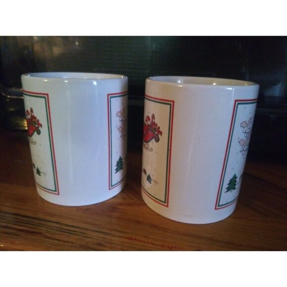 Set of 2 Christmas Mugs Santa Sleigh Reindeer Ceramic excellent condition - Picture 4 of 6